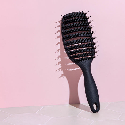 Yuaia Curvy Brush